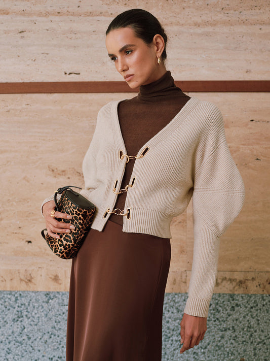 Kabarık Kollu Zincir Detaylı Örgü Hırka