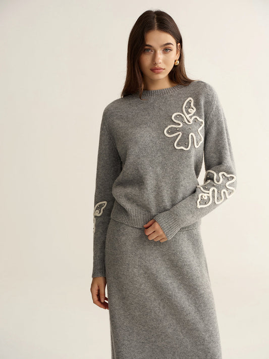 Çiçek Aplikeli Kazak Ve Midi Etek Takımı